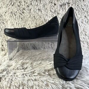 Yuu Marcel Black Wedge Flats 9.5 Memory Foam Flexible Sole Comfort Shoes Slip On